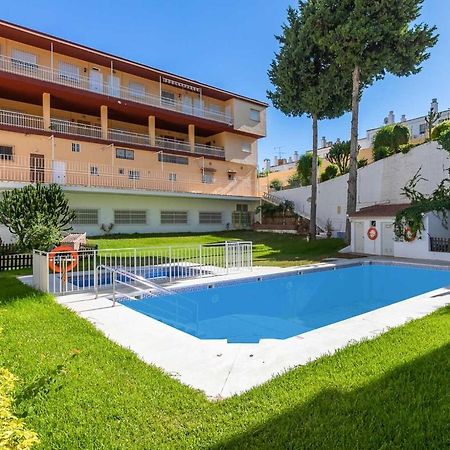 Apartamento El Oasis Vip-托雷莫利诺斯 外观 照片